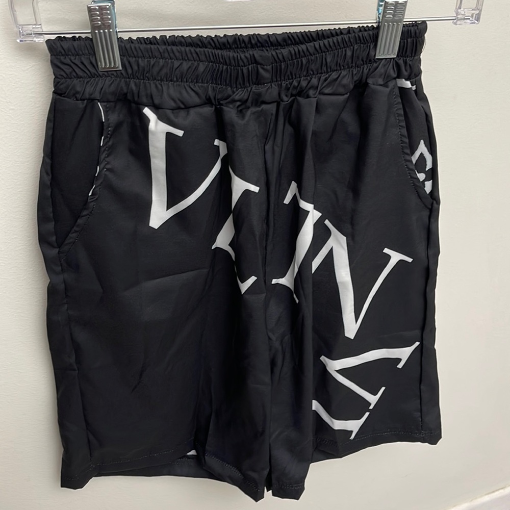 Woman’s black V shorts